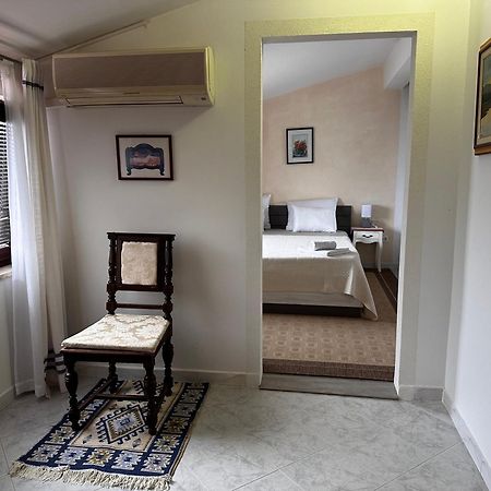 Apartments Vesna Funtana Exterior photo