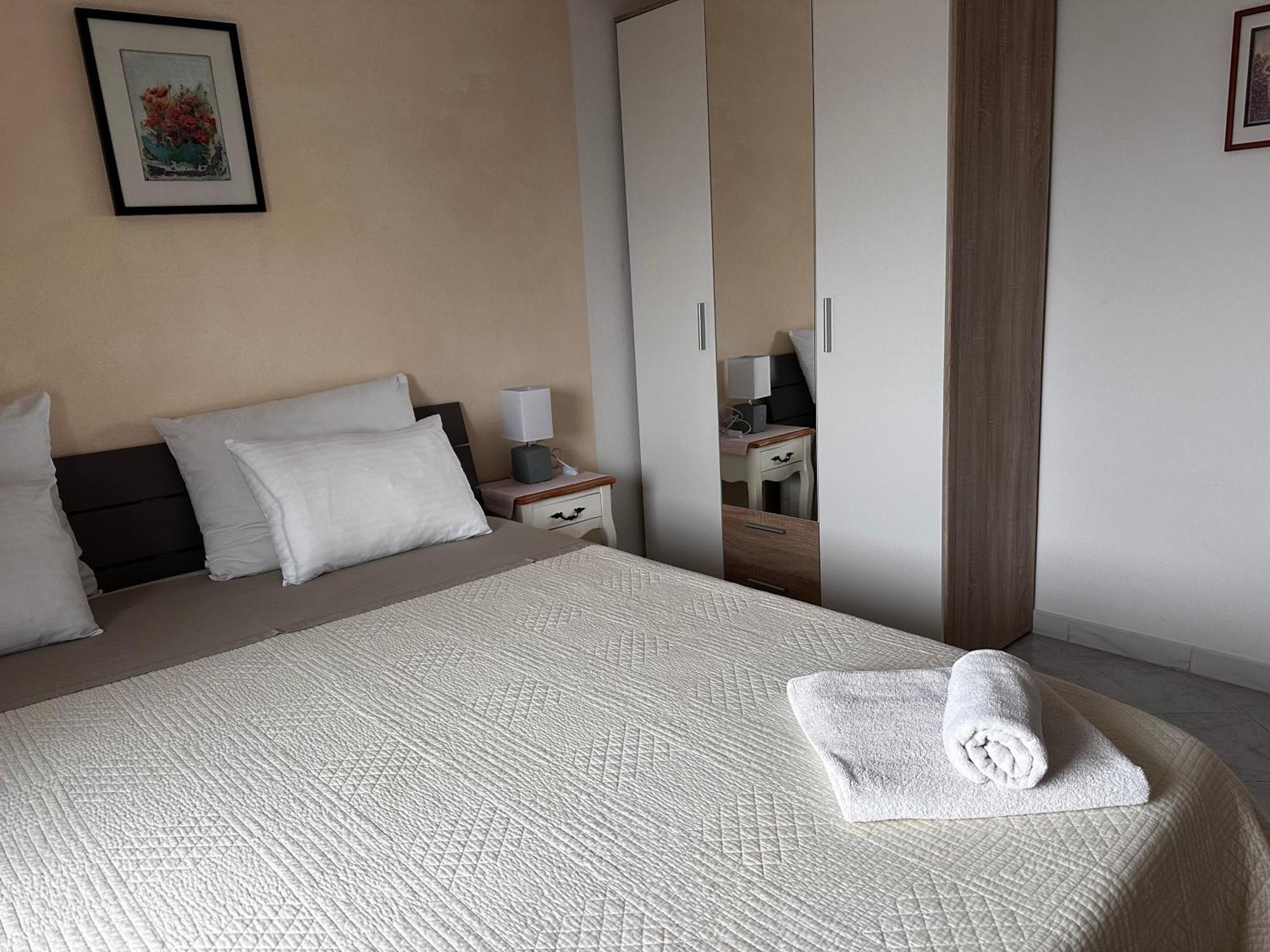 Apartments Vesna Funtana Exterior photo