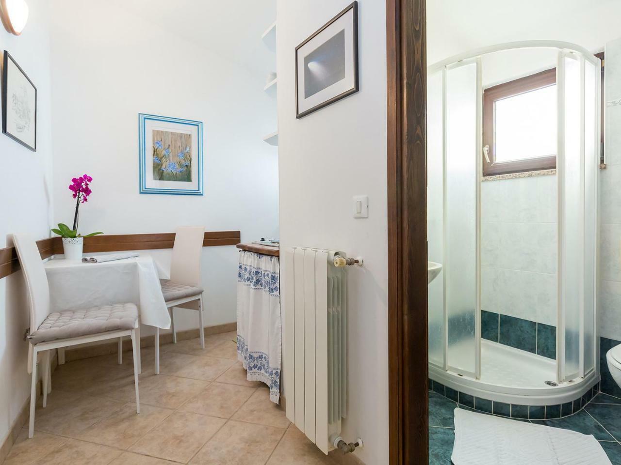 Apartments Vesna Funtana Exterior photo