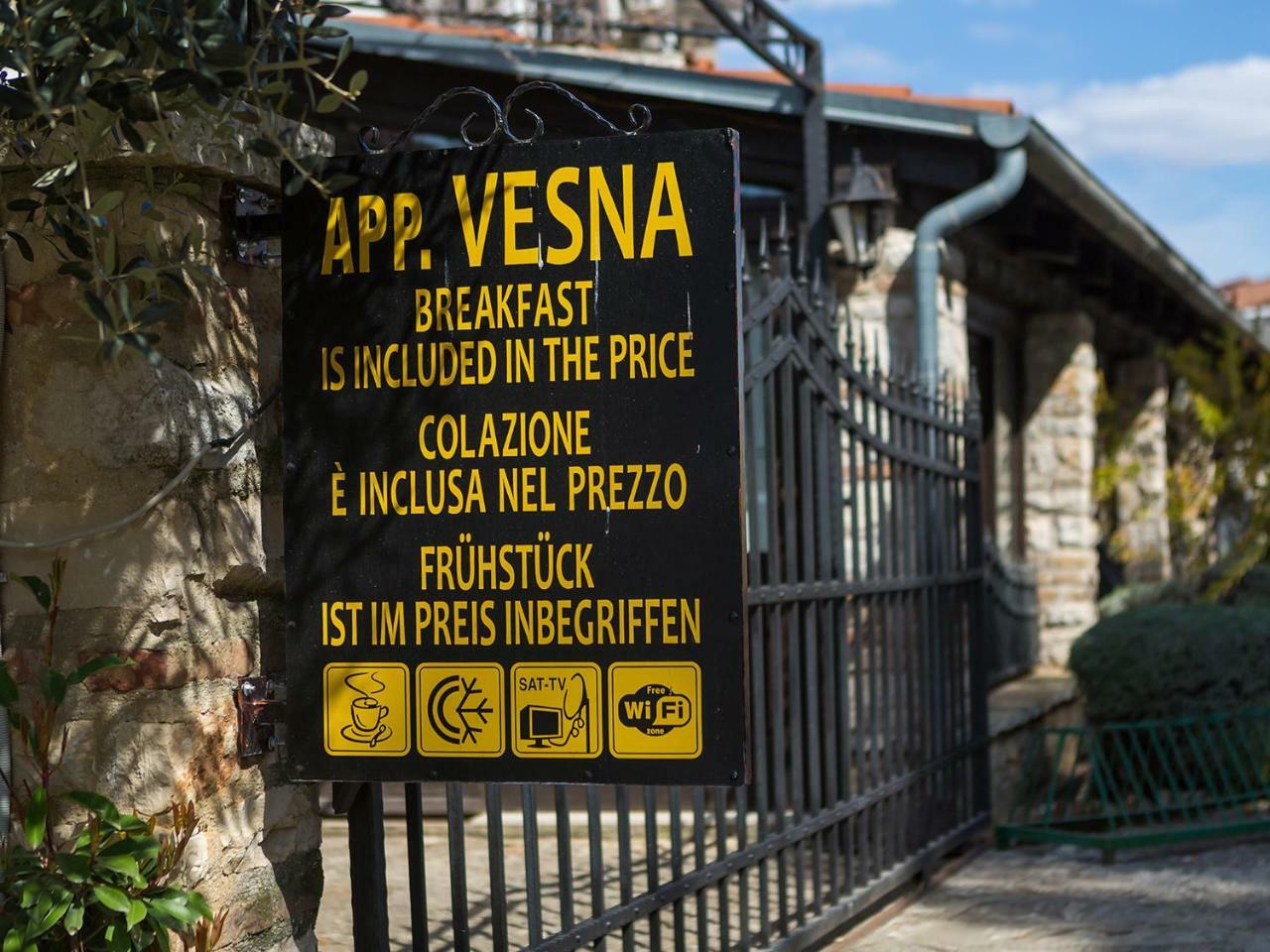 Apartments Vesna Funtana Exterior photo