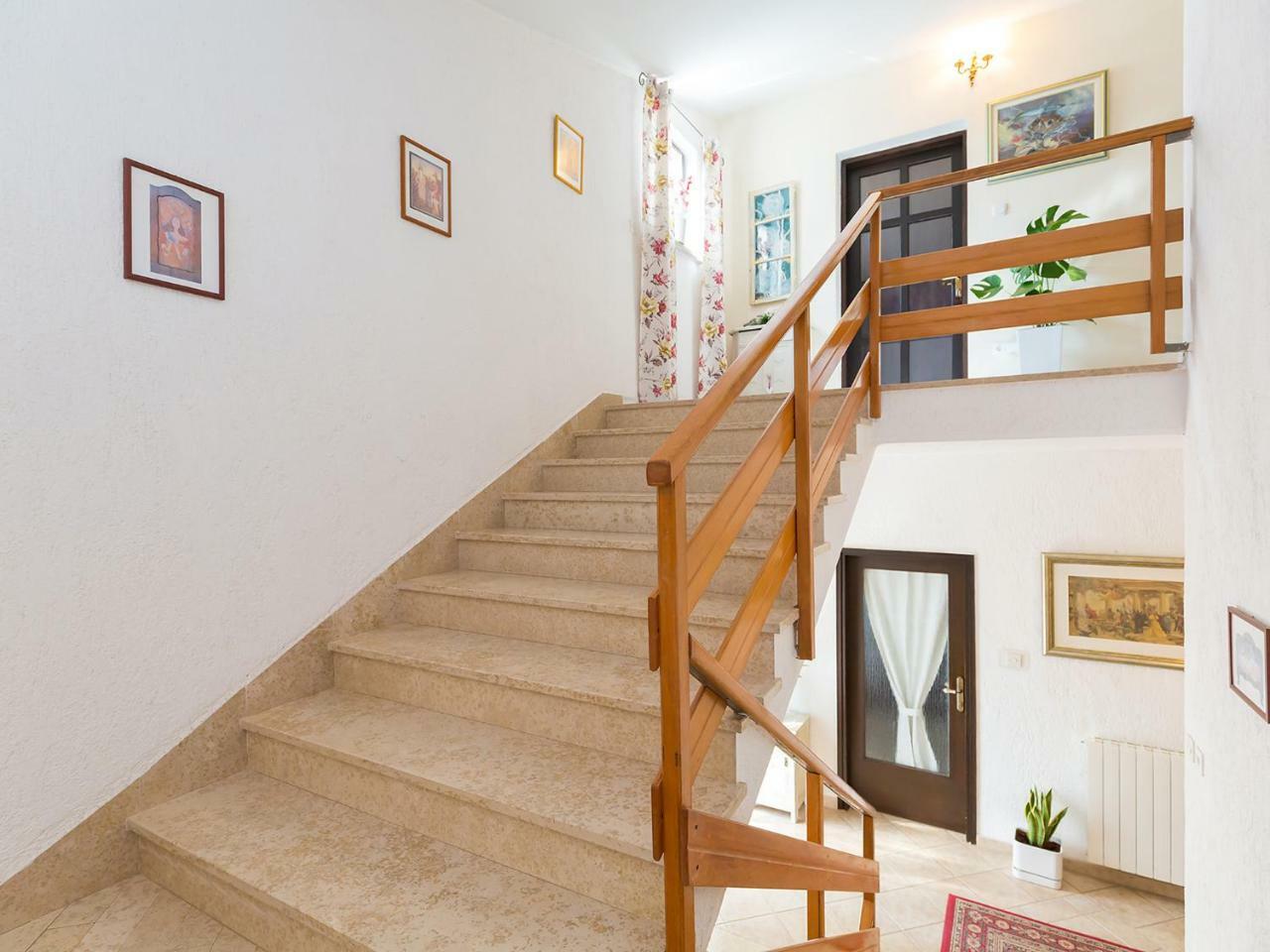 Apartments Vesna Funtana Exterior photo